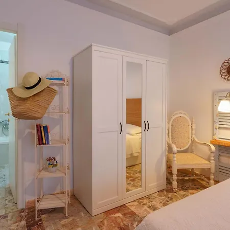 Bed & Breakfast Bb 1987 4*