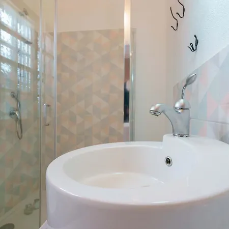 Bb 1987 ベッド・アンド・ブレックファスト